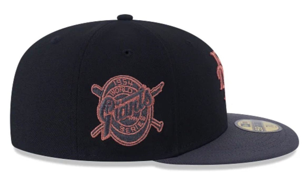 New York Giants MLB Metallic Logo 59FIFTY Cerrada Negra